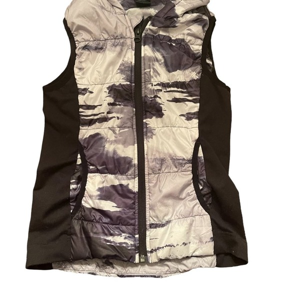 Zella Girl Black/White Tie Dye Quilted Hooded Winter Puffer Vest Size M (8/10) - Picture 3 of 12